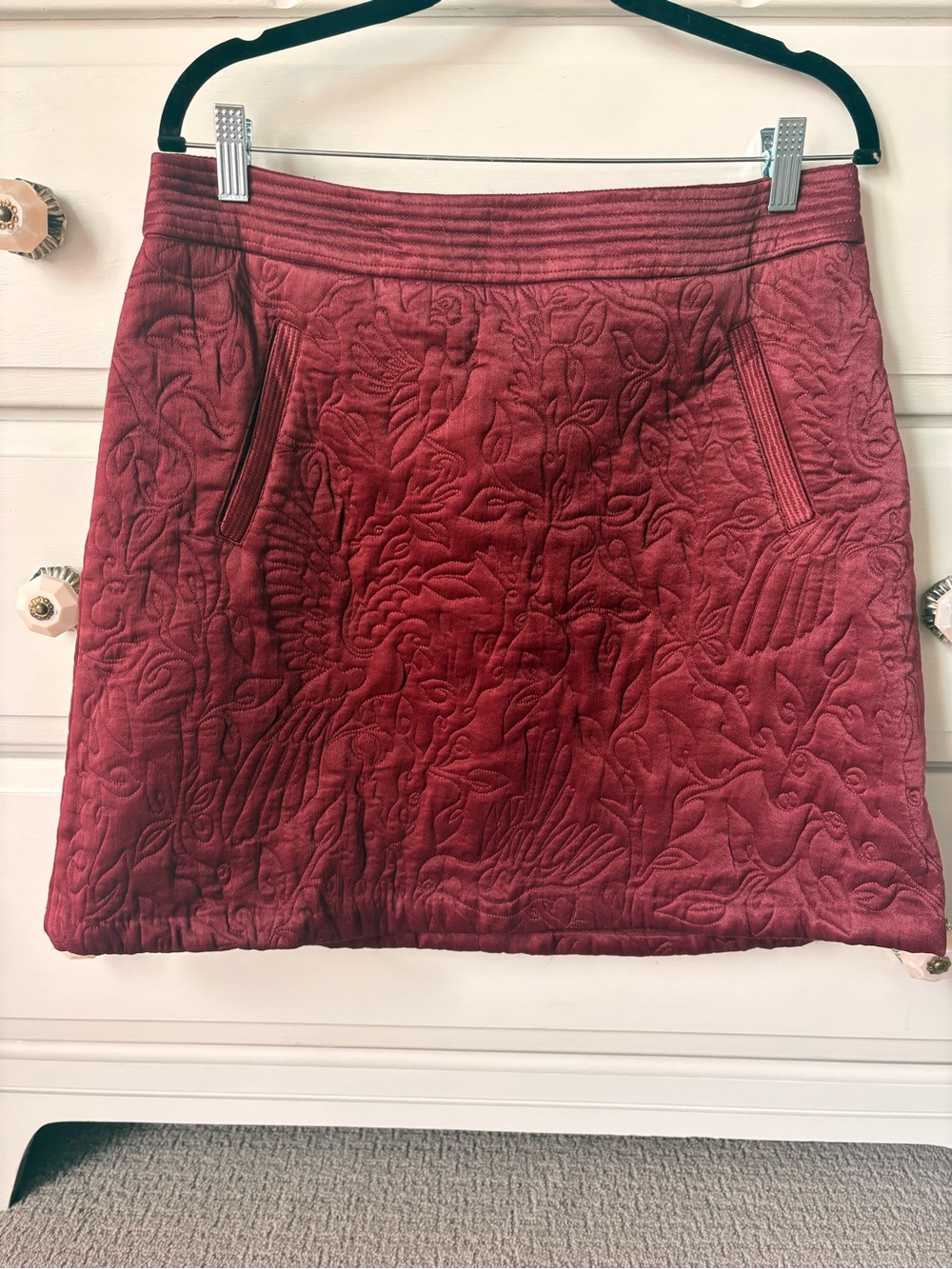 Maeve by Anthropologie floral-textured jacquard skirt color wine length 18.5 in